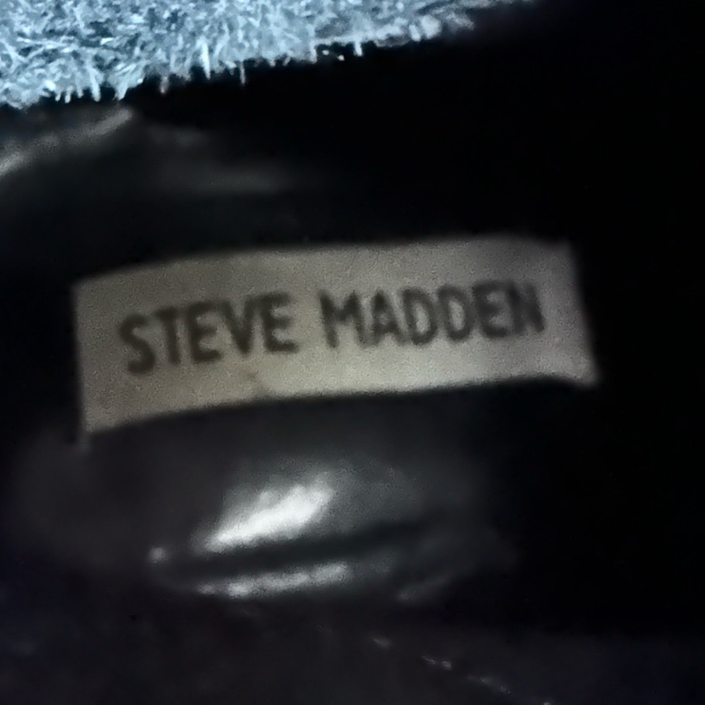 Steve Madden “Gretchun” Black Leather Heeled Boots - Size 8. - Picture 6 of 10